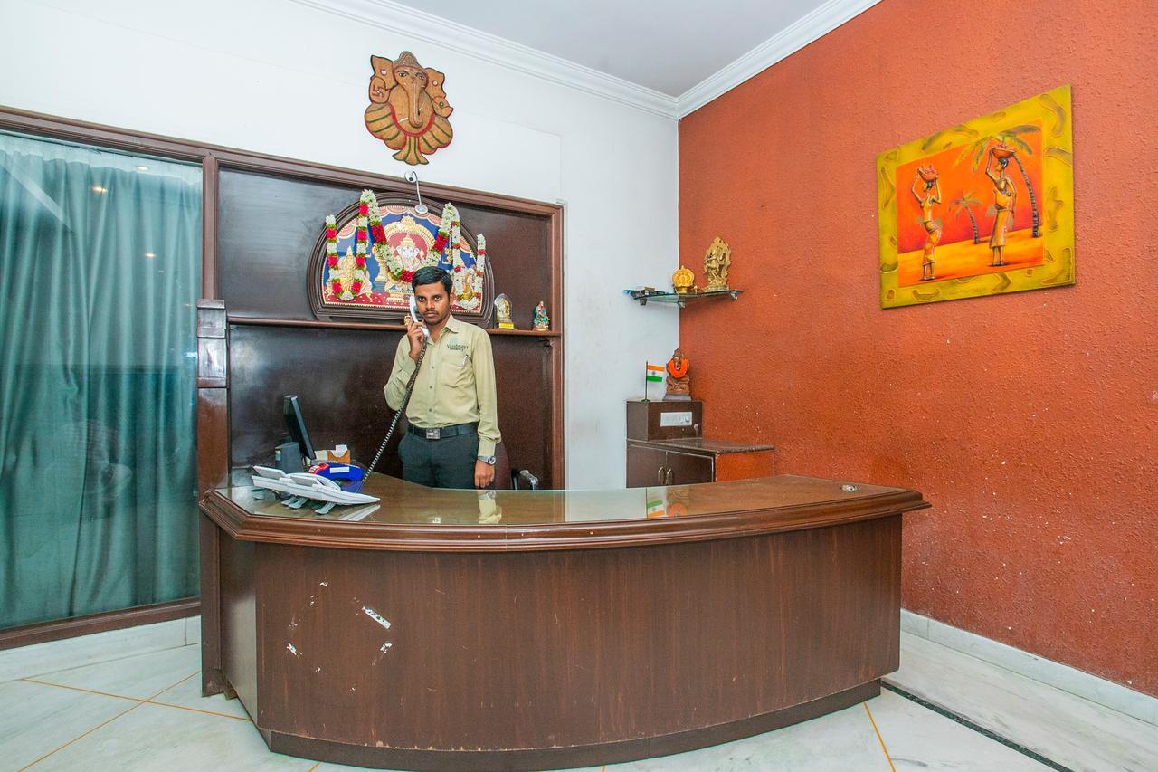 מלון העיר בנגלור Oyo 18762 Vaishnavi Residency מראה חיצוני תמונה